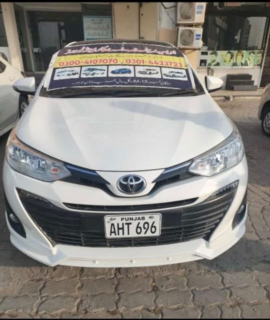 Toyota Yaris for rent in Bahria Town Lahore